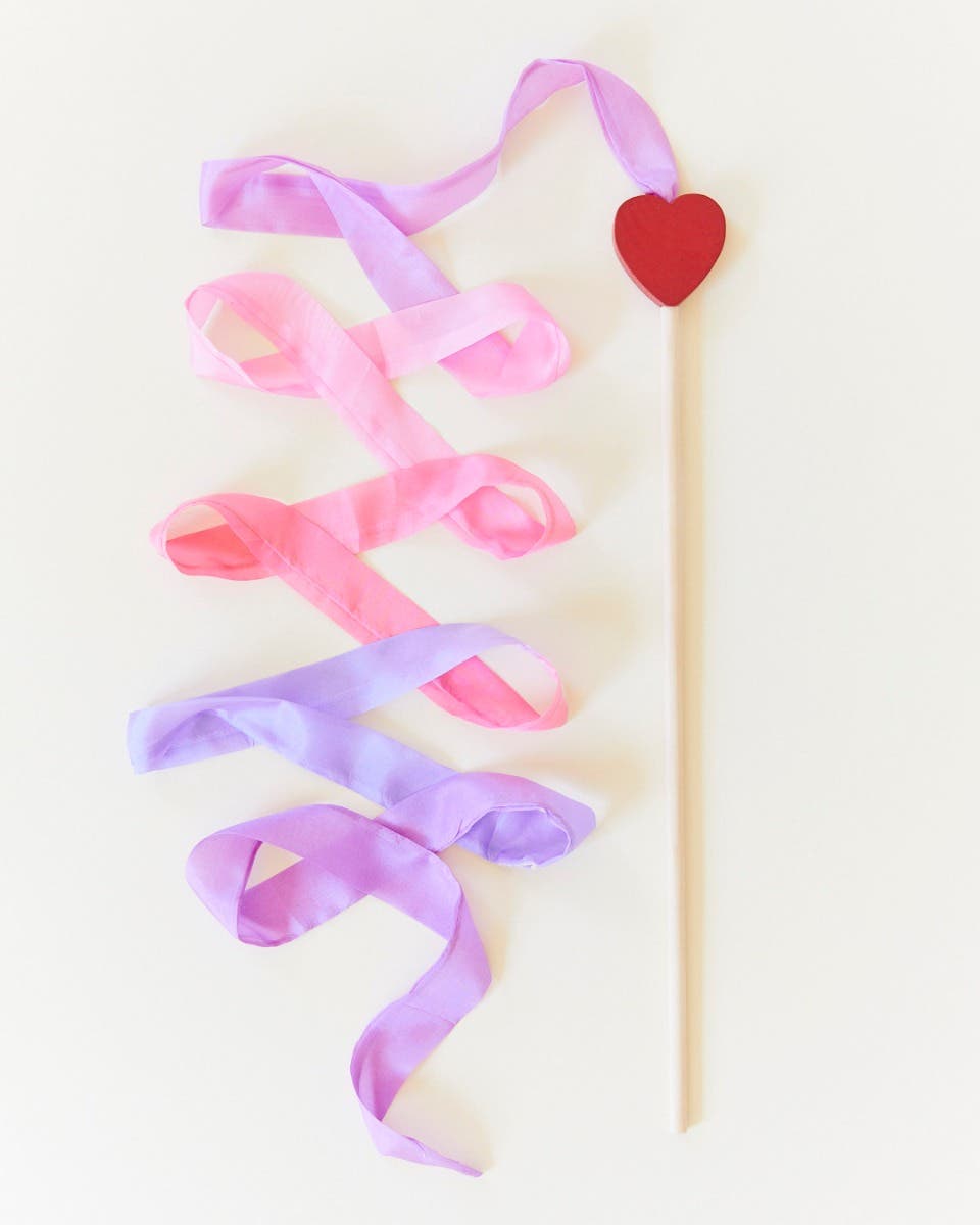 Sarah's Silks Streamer - Pink with Heart image