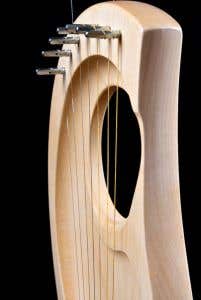 Auris My Little Lyre Pentatonic 7 String d-e (LBP)